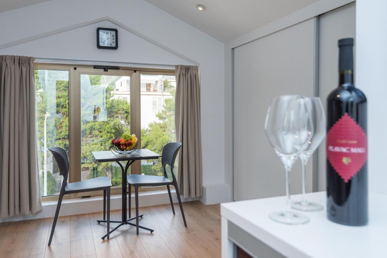 Alex - Lapad, Great Location Leilighet *